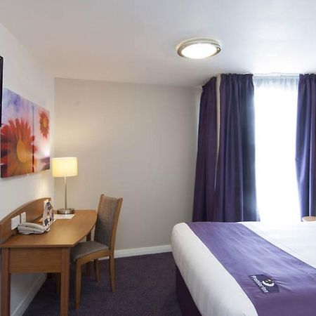 Premier Inn Stratford- Upon- Avon Central Экстерьер фото