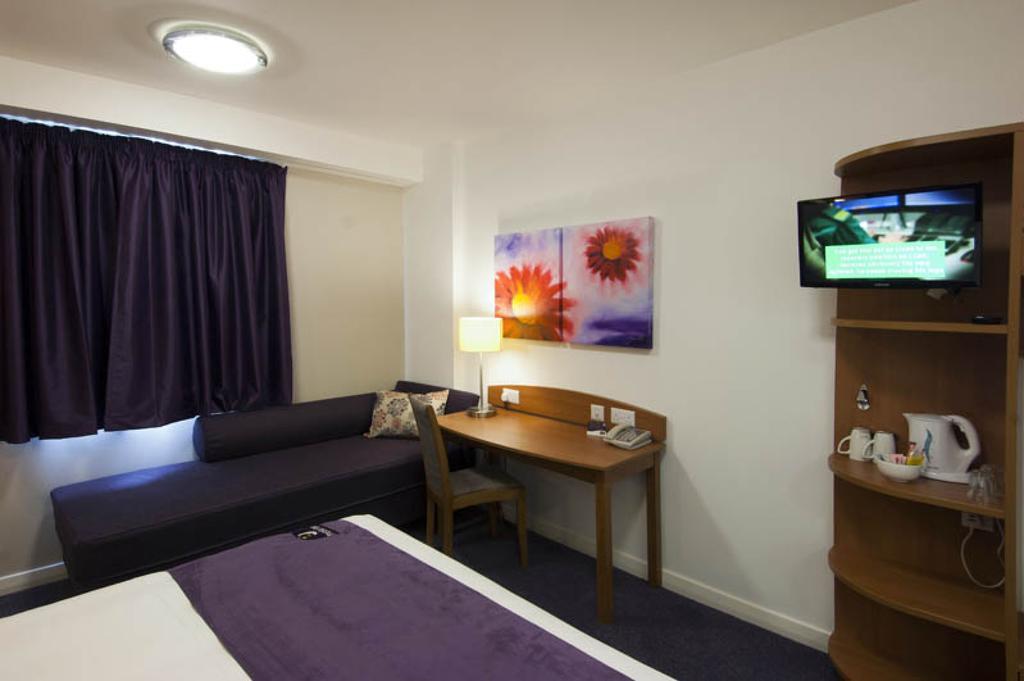 Premier Inn Stratford- Upon- Avon Central Экстерьер фото