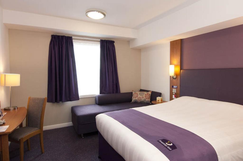 Premier Inn Stratford- Upon- Avon Central Экстерьер фото