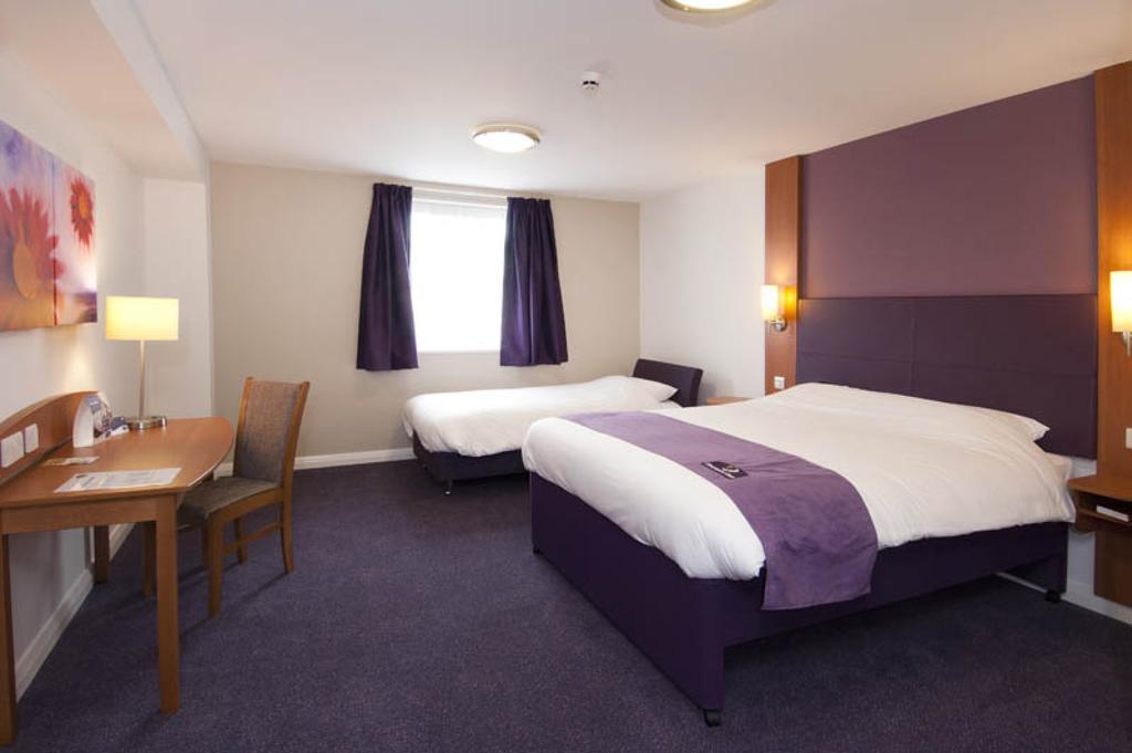 Premier Inn Stratford- Upon- Avon Central Экстерьер фото