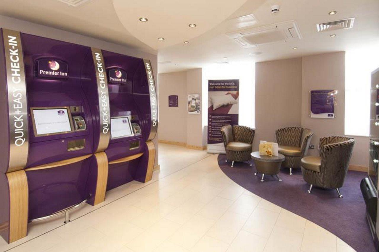 Premier Inn Stratford- Upon- Avon Central Экстерьер фото